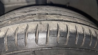 Used 2021 Hyundai Grand i10 Nios Sportz 1.2 Kappa VTVT CNG Petrol+cng Manual tyres LEFT FRONT TYRE TREAD VIEW