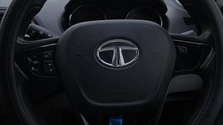 Used 2018 Tata Tiago [2016-2020] Revotron XZ Petrol Manual top_features Steering mounted controls