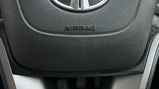 Used 2022 Tata Harrier XZ Plus Dual Tone Diesel Manual top_features Airbags