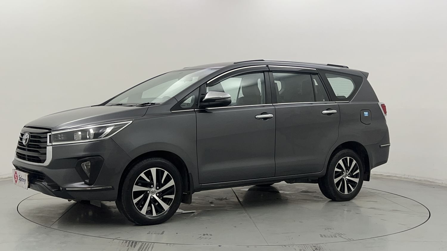 ®️ Toyota Innova crysta | Vroom-wheel