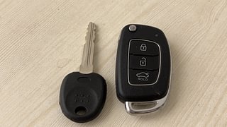 Used 2021 Hyundai Grand i10 Nios Sportz 1.2 Kappa VTVT CNG Petrol+cng Manual extra CAR KEY VIEW
