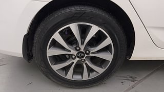Used 2016 Hyundai Fluidic Verna 4S [2015-2018] 1.6 VTVT SX Petrol Manual tyres RIGHT REAR TYRE RIM VIEW