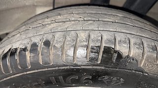 Used 2021 Hyundai Grand i10 Nios Sportz 1.2 Kappa VTVT CNG Petrol+cng Manual tyres LEFT REAR TYRE TREAD VIEW