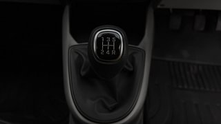 Used 2021 Hyundai Grand i10 Nios Sportz 1.2 Kappa VTVT CNG Petrol+cng Manual interior GEAR  KNOB VIEW