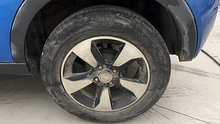 Used 2019 Tata Nexon [2017-2020] XZA Plus Dual Tone Roof AMT Petrol Petrol Automatic tyres LEFT REAR TYRE RIM VIEW