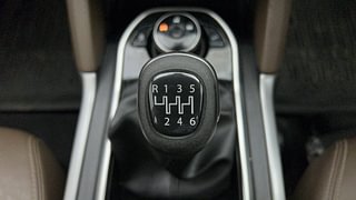 Used 2022 Tata Harrier XZ Plus Dual Tone Diesel Manual interior GEAR  KNOB VIEW