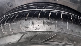 Used 2016 Hyundai Fluidic Verna 4S [2015-2018] 1.6 VTVT SX Petrol Manual tyres RIGHT REAR TYRE TREAD VIEW