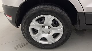 Used 2016 Ford EcoSport Trend 1.5L Ti-VCT Petrol Manual tyres RIGHT REAR TYRE RIM VIEW