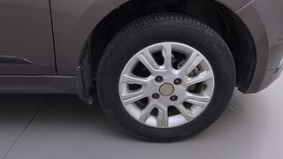 Used 2018 Tata Tiago [2016-2020] Revotron XZ Petrol Manual tyres RIGHT FRONT TYRE RIM VIEW