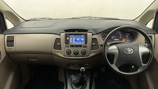 Used 2016 Toyota Innova [2013-2016] 2.5 G 7 STR Diesel Manual interior DASHBOARD VIEW