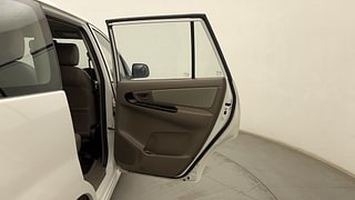 Used 2016 Toyota Innova [2013-2016] 2.5 G 7 STR Diesel Manual interior RIGHT REAR DOOR OPEN VIEW
