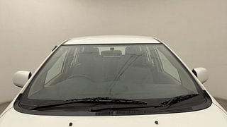 Used 2016 Toyota Innova [2013-2016] 2.5 G 7 STR Diesel Manual exterior FRONT WINDSHIELD VIEW