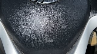 Used 2016 Mahindra KUV100 [2015-2017] K8 5 STR Petrol Manual top_features Airbags