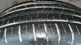 Used 2022 Tata Punch Creative Dual Tone Petrol Manual tyres RIGHT FRONT TYRE TREAD VIEW