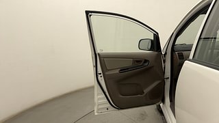 Used 2016 Toyota Innova [2013-2016] 2.5 G 7 STR Diesel Manual interior LEFT FRONT DOOR OPEN VIEW