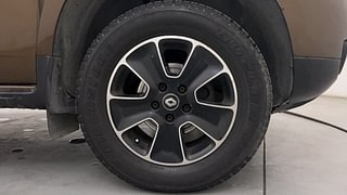 Used 2018 Renault Duster RXS PetroL Petrol Manual tyres RIGHT FRONT TYRE RIM VIEW
