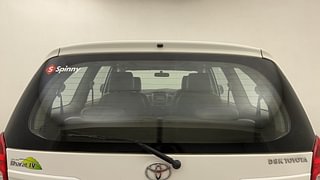 Used 2016 Toyota Innova [2013-2016] 2.5 G 7 STR Diesel Manual exterior BACK WINDSHIELD VIEW