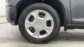 Used 2021 Maruti Suzuki S-Presso VXI Plus Petrol Manual tyres LEFT FRONT TYRE RIM VIEW