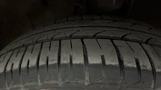 Used 2015 Hyundai Elite i20 Asta 1.2 Petrol Manual tyres RIGHT FRONT TYRE TREAD VIEW