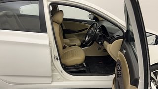 Used 2016 Hyundai Fluidic Verna 4S [2015-2018] 1.6 VTVT SX Petrol Manual interior RIGHT SIDE FRONT DOOR CABIN VIEW