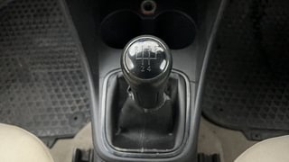 Used 2012 Volkswagen Polo Trendline 1.2L (P) Petrol Manual interior GEAR  KNOB VIEW