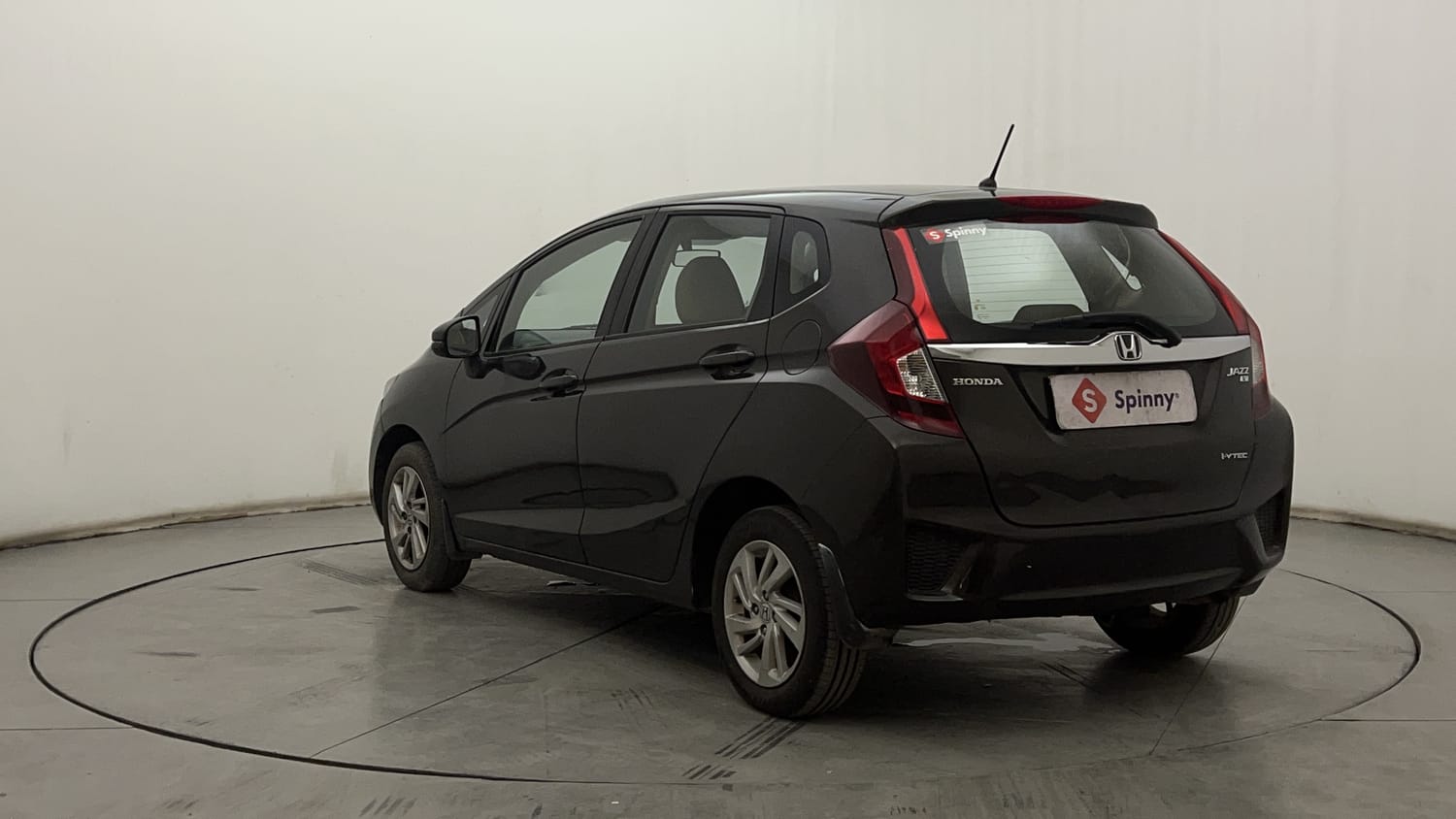 2016 Honda Jazz - 3