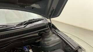 Used 2022 Maruti Suzuki Ciaz Sigma Petrol Petrol Manual engine ENGINE LEFT SIDE HINGE & APRON VIEW