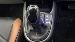 Used 2022 Hyundai Grand i10 Nios Asta AMT 1.2 Kappa VTVT Petrol Automatic interior GEAR  KNOB VIEW