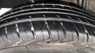 Used 2019 Datsun Redi-GO [2015-2019] T(O) 1.0L Limited Edition Petrol Manual tyres RIGHT REAR TYRE TREAD VIEW