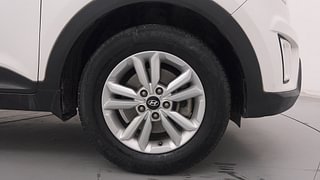 Used 2016 Hyundai Creta [2015-2018] 1.6 SX Plus Petrol Petrol Manual tyres RIGHT FRONT TYRE RIM VIEW