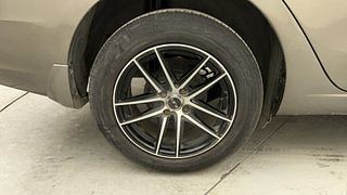 Used 2022 Maruti Suzuki Ciaz Sigma Petrol Petrol Manual tyres RIGHT REAR TYRE RIM VIEW