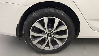 Used 2016 Hyundai Fluidic Verna 4S [2015-2018] 1.6 VTVT SX Petrol Manual tyres RIGHT REAR TYRE RIM VIEW