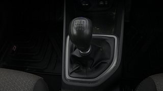 Used 2016 Hyundai Creta [2015-2018] 1.6 SX Plus Petrol Petrol Manual interior GEAR  KNOB VIEW