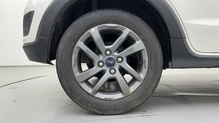 Used 2021 Ford Freestyle [2017-2021] Titanium 1.2 Petrol Manual tyres RIGHT REAR TYRE RIM VIEW