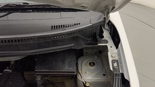 Used 2019 Datsun Redi-GO [2015-2019] T(O) 1.0L Limited Edition Petrol Manual engine ENGINE LEFT SIDE HINGE & APRON VIEW