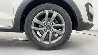 Used 2021 Ford Freestyle [2017-2021] Titanium 1.2 Petrol Manual tyres RIGHT FRONT TYRE RIM VIEW
