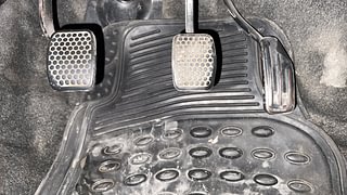 Used 2014 Maruti Suzuki Alto 800 Lxi Petrol Manual interior PEDALS VIEW