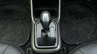 Used 2018 Maruti Suzuki Ignis Zeta AMT Petrol Petrol Automatic interior GEAR  KNOB VIEW