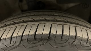 Used 2016 Honda Amaze 1.2L VX CVT Petrol Automatic tyres RIGHT FRONT TYRE TREAD VIEW
