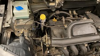 Used 2016 Renault Kwid [2017-2019] RXT 1.0 SCE Special Petrol Manual engine ENGINE RIGHT SIDE VIEW