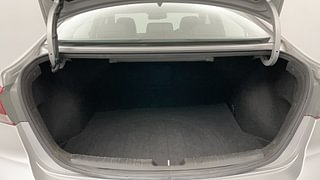 Used 2017 Hyundai Elantra [2016-2022] 2.0 SX(O) AT Petrol Automatic interior DICKY INSIDE VIEW