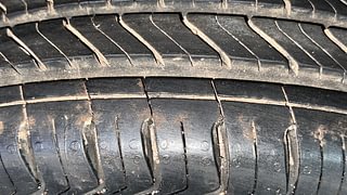 Used 2014 Maruti Suzuki Alto 800 Lxi Petrol Manual tyres LEFT REAR TYRE TREAD VIEW