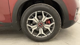 Used 2020 Kia Seltos GTX Plus DCT Dual Tone Petrol Automatic tyres RIGHT FRONT TYRE RIM VIEW