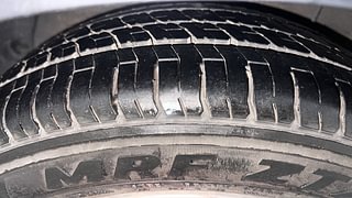 Used 2019 Hyundai Xcent [2017-2019] SX  Petrol+CNG (Outside Fitted) Petrol+cng Manual tyres RIGHT REAR TYRE TREAD VIEW