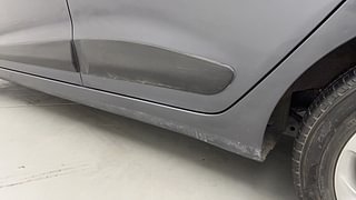Used 2019 Hyundai Xcent [2017-2019] SX  Petrol+CNG (Outside Fitted) Petrol+cng Manual dents MINOR SCRATCH
