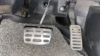 Used 2017 Hyundai Elantra [2016-2022] 2.0 SX(O) AT Petrol Automatic interior PEDALS VIEW