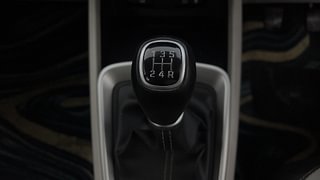 Used 2023 Hyundai Venue SX 1.2 Petrol Petrol Manual interior GEAR  KNOB VIEW