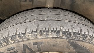 Used 2016 Renault Kwid [2017-2019] RXT 1.0 SCE Special Petrol Manual tyres LEFT FRONT TYRE TREAD VIEW