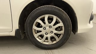 Used 2016 Honda Amaze 1.2L VX CVT Petrol Automatic tyres RIGHT FRONT TYRE RIM VIEW