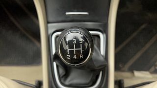 Used 2019 Maruti Suzuki Ciaz Alpha Petrol Petrol Manual interior GEAR  KNOB VIEW